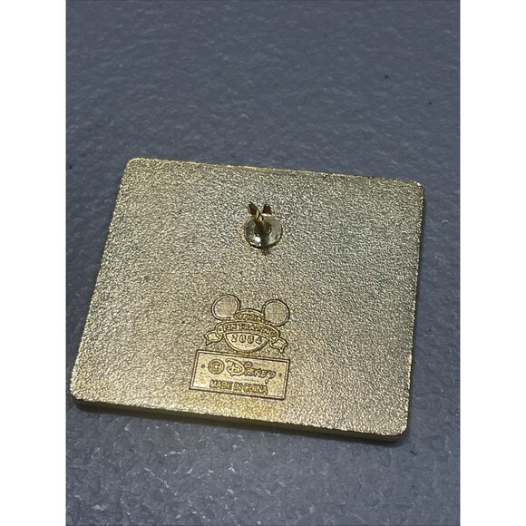 Vintage 2004 Lilo And Stitch Disney Pin Set - Picture 3 of 5